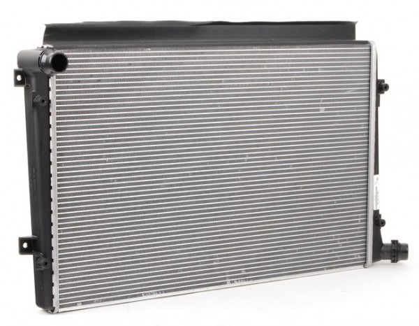Радиатор охлаждения механика/автомат 1.9/2.0 дизель